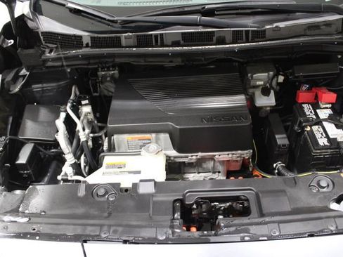 Used 2020 Nissan Leaf SV w/ SV Technology Package image 27