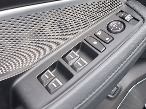 Used 2022 Acura MDX SH-AWD image 16