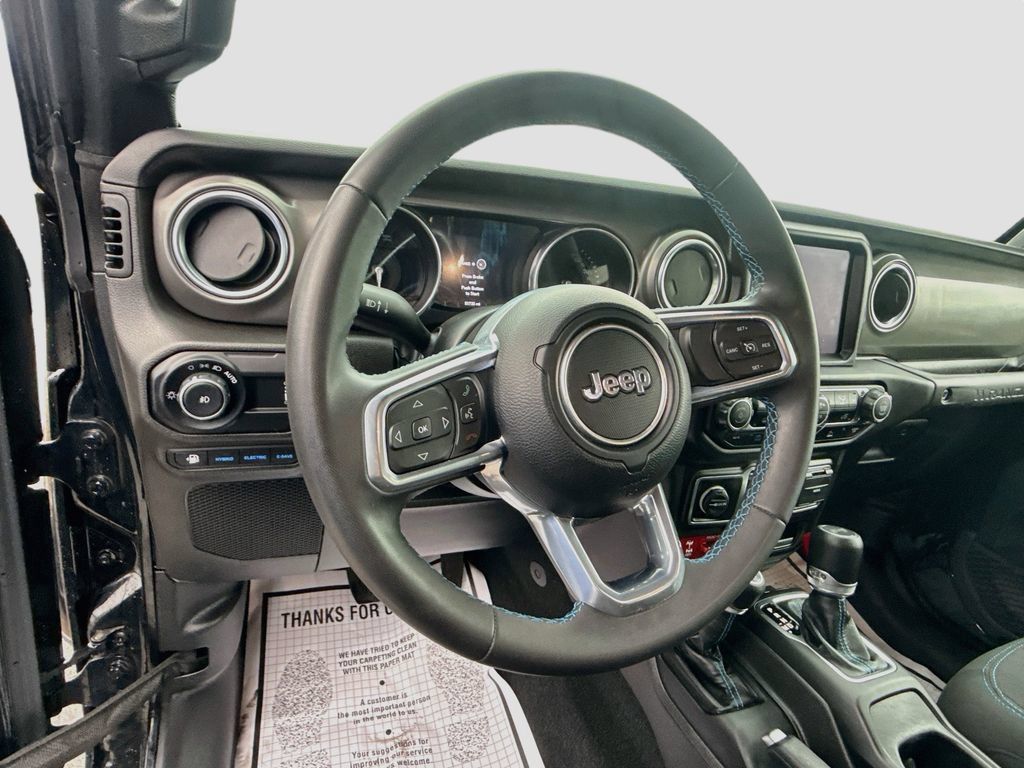 Used 2023 Jeep Wrangler Unlimited Rubicon 4xe AWD/4WD image 12