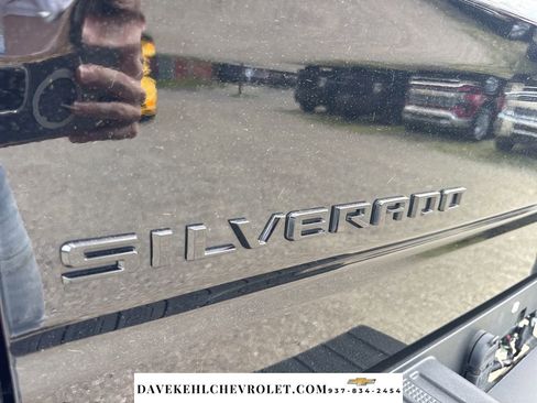 Used 2021 Chevrolet Silverado 1500 LT Trail Boss w/ Convenience Package II image 59