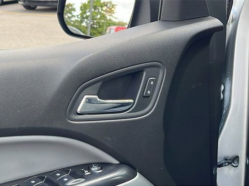 Used 2015 Chevrolet Colorado LT image 10