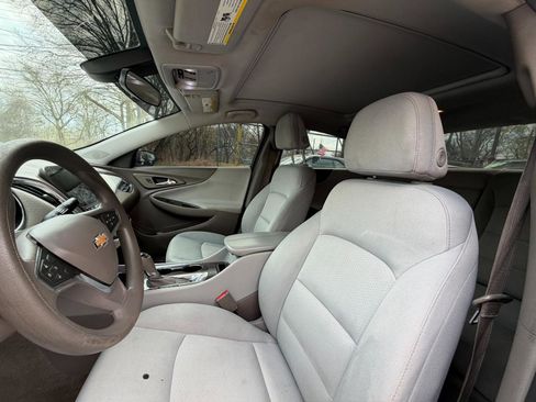 Used 2020 Chevrolet Malibu LT image 18