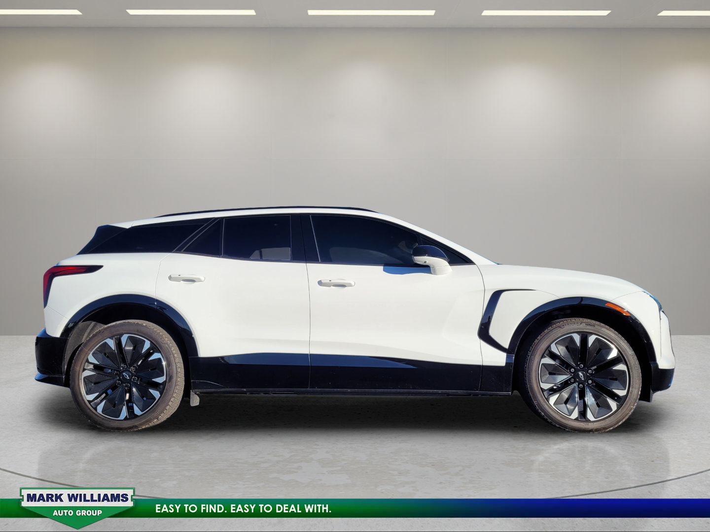 Used 2024 Chevrolet Blazer EV RS AWD/4WD image 2