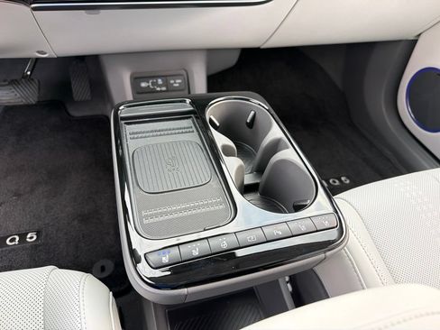 Certified 2025 Hyundai Ioniq 5 Limited AWD/4WD image 14