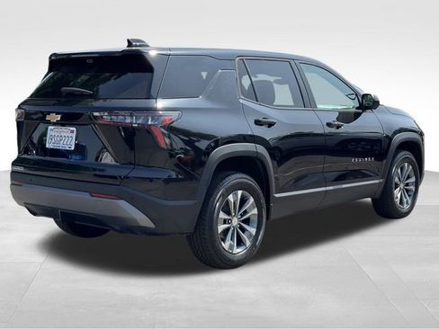 New 2025 Chevrolet Equinox LT w/ Safety and Technology Package image 4