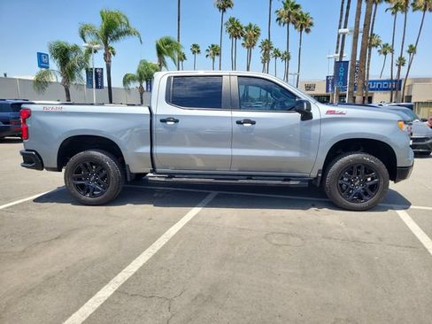 Used 2025 Chevrolet Silverado 1500 LT Trail Boss w/ LT Trail Boss Premium Package AWD/4WD image 38