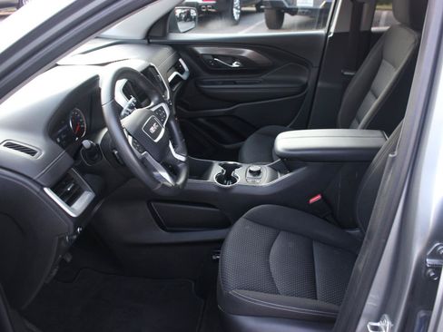 Used 2023 GMC Terrain SLE w/ Driver Convenience Package AWD/4WD image 16