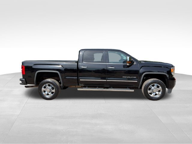Used 2016 GMC Sierra 2500 Denali w/ Driver Alert Package AWD/4WD image 2