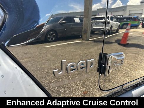 Used 2024 Jeep Wrangler Unlimited Sport AWD/4WD image 19