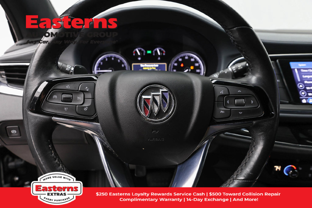 Used 2023 Buick Enclave Essence AWD/4WD image 11