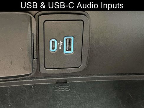 Used 2023 Ford Bronco Black Diamond image 6