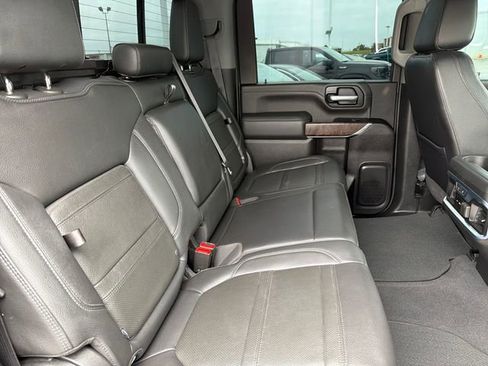 Used 2022 GMC Sierra 2500 Denali w/ Denali Ultimate Package AWD/4WD image 23