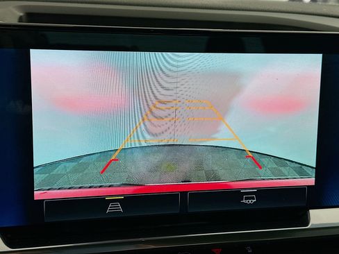 Used 2022 Chevrolet Silverado 1500 LT image 21