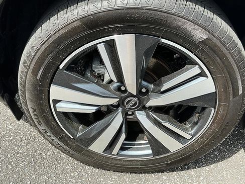 Certified 2023 Nissan Rogue SL w/ SL Premium Package image 8