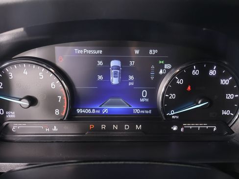 Used 2020 Ford Explorer XLT w/ Equipment Group 202A RWD image 4