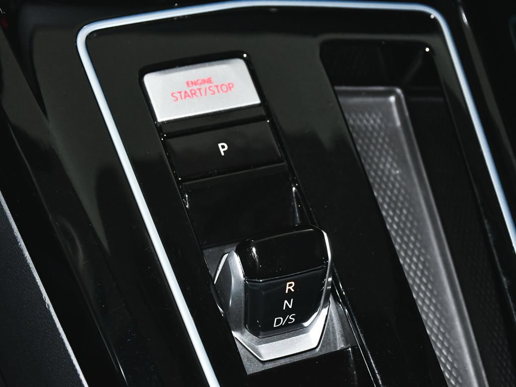 Used 2023 Volkswagen GTI 40th Anniversary Edition FWD image 24