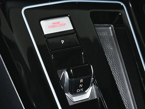 Used 2023 Volkswagen GTI 40th Anniversary Edition FWD image 24