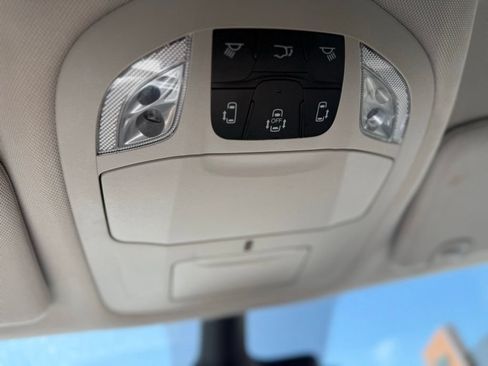 Certified 2023 Chrysler Pacifica Touring-L FWD image 25