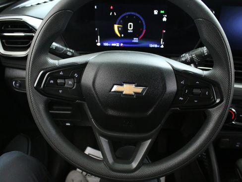 Certified 2025 Chevrolet TrailBlazer LT AWD/4WD image 12