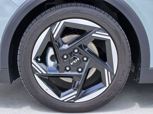 Used 2025 Kia K4 EX FWD image 13