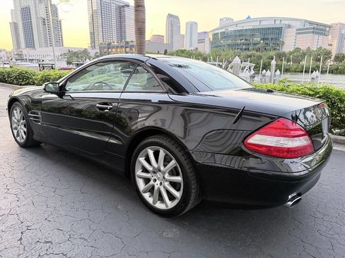 Used 2007 Mercedes-Benz SL 550 w/ Premium Pkg I image 17