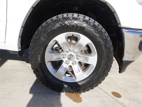 Used 2020 RAM 1500 Laramie w/ Off Road Group image 10