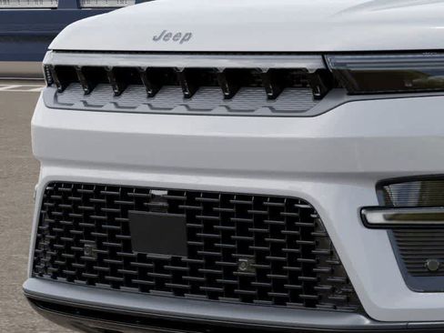 New 2026 Jeep Grand Wagoneer Limited AWD/4WD image 11