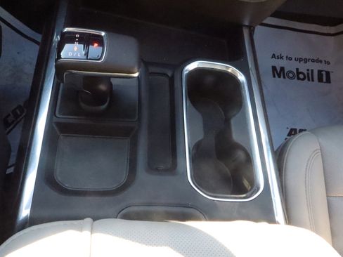 Used 2023 GMC Sierra 1500 SLT w/ SLT Premium Plus Package image 15