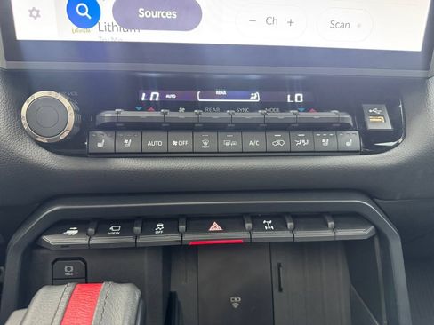 Used 2025 Toyota Sequoia TRD Pro AWD/4WD image 21