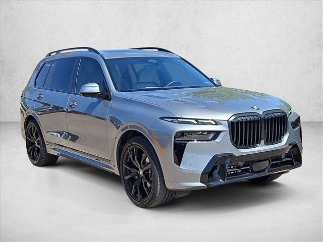 Used 2023 BMW X7 xDrive40i w/ M Sport Package AWD/4WD image 3