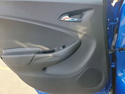 Used 2017 Chevrolet Volt Premier w/ Driver Confidence II Package FWD image 16