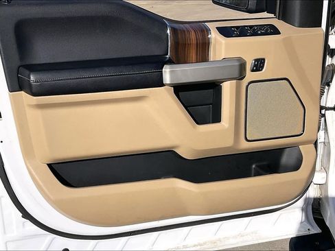 Used 2015 Ford F150 Lariat w/ Equipment Group 501A Mid image 20