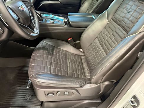 Used 2023 Cadillac Escalade V image 24