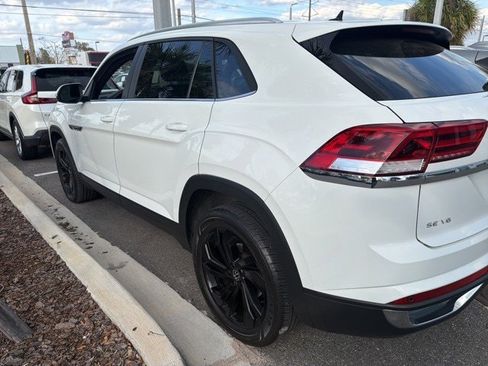 Certified 2023 Volkswagen Atlas Cross Sport SE w/ Black Wheel Package image 16