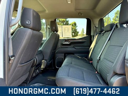 Used 2022 Chevrolet Silverado 1500 LT image 16