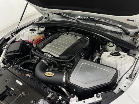 Used 2018 Chevrolet Camaro SS RWD image 27