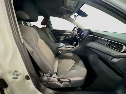 Used 2024 Toyota Camry LE FWD image 19