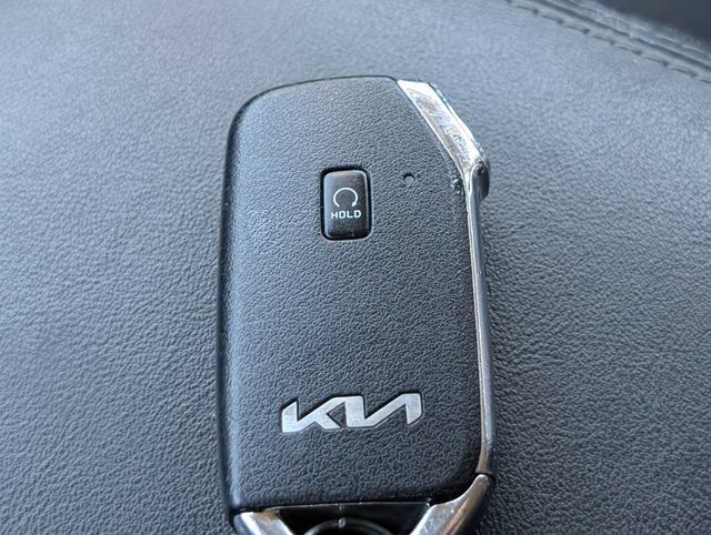 Used 2022 Kia Sorento S AWD/4WD image 33
