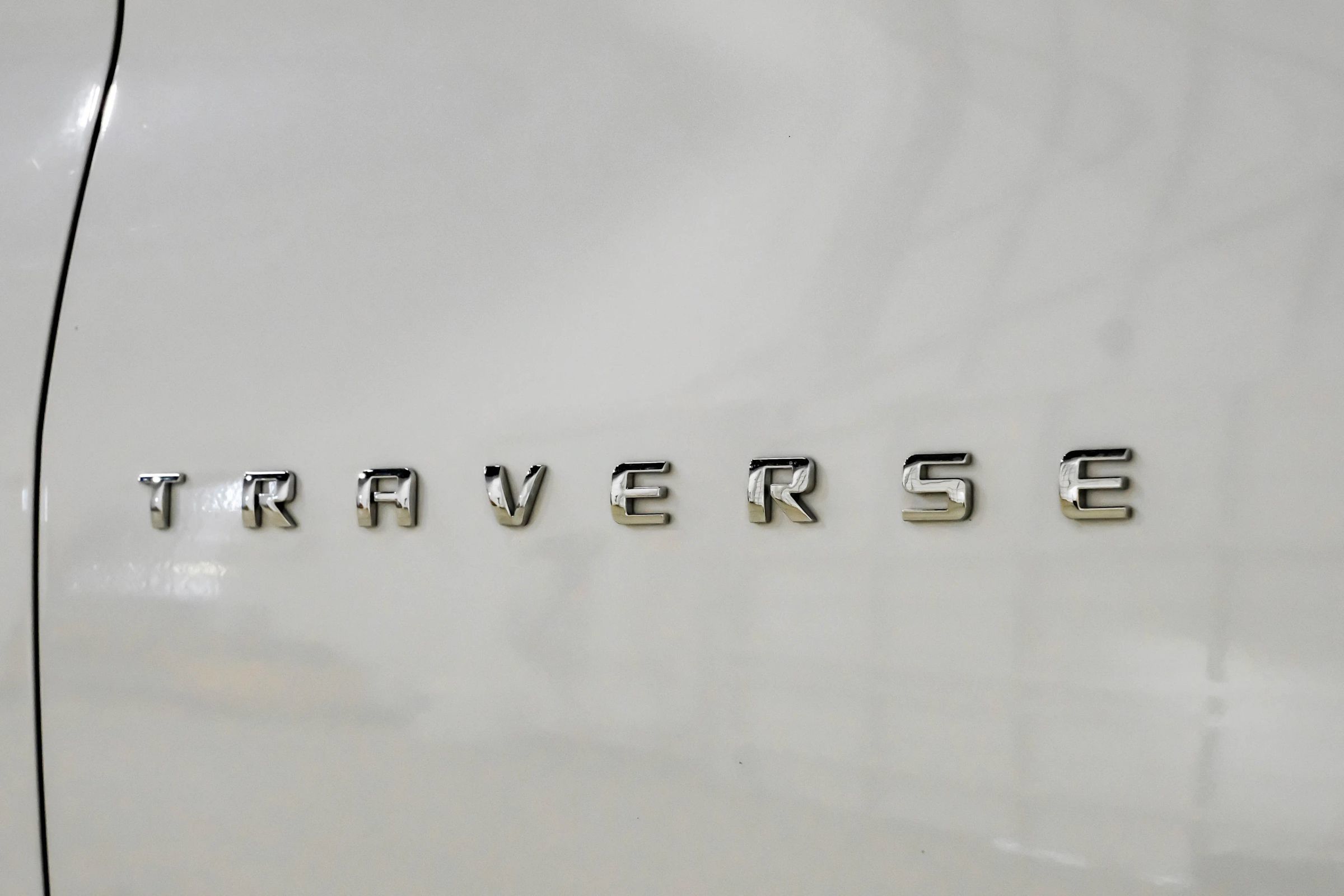 Used 2019 Chevrolet Traverse High Country w/ LPO, Floor Liner Package AWD/4WD image 60