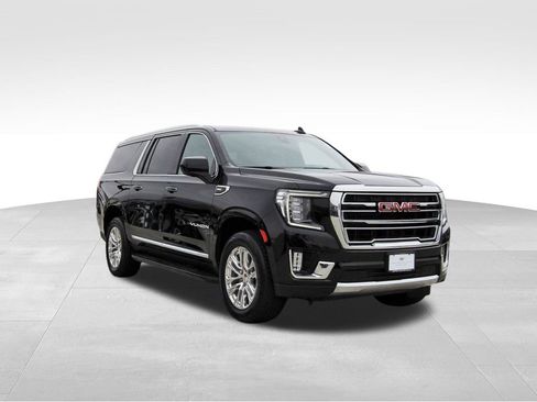 Used 2023 GMC Yukon XL SLT image 1