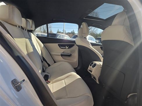 Certified 2025 Mercedes-Benz C 300 4MATIC Sedan image 34