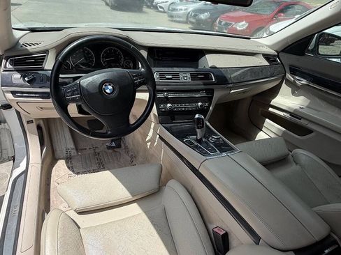 Used 2009 BMW 750Li RWD image 25