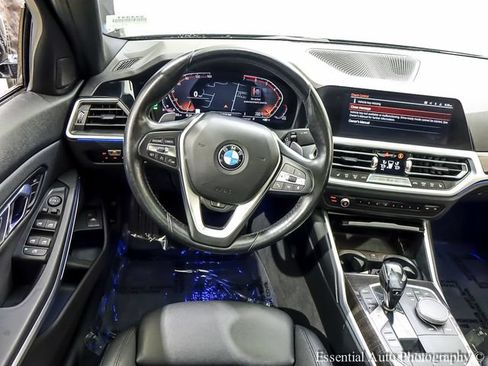 Used 2019 BMW 330i xDrive Sedan AWD/4WD image 3