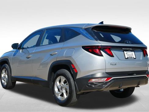 Certified 2023 Hyundai Tucson SE image 6