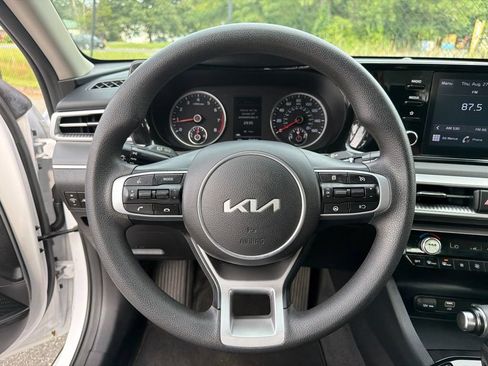Certified 2023 Kia K5 LXS FWD image 15