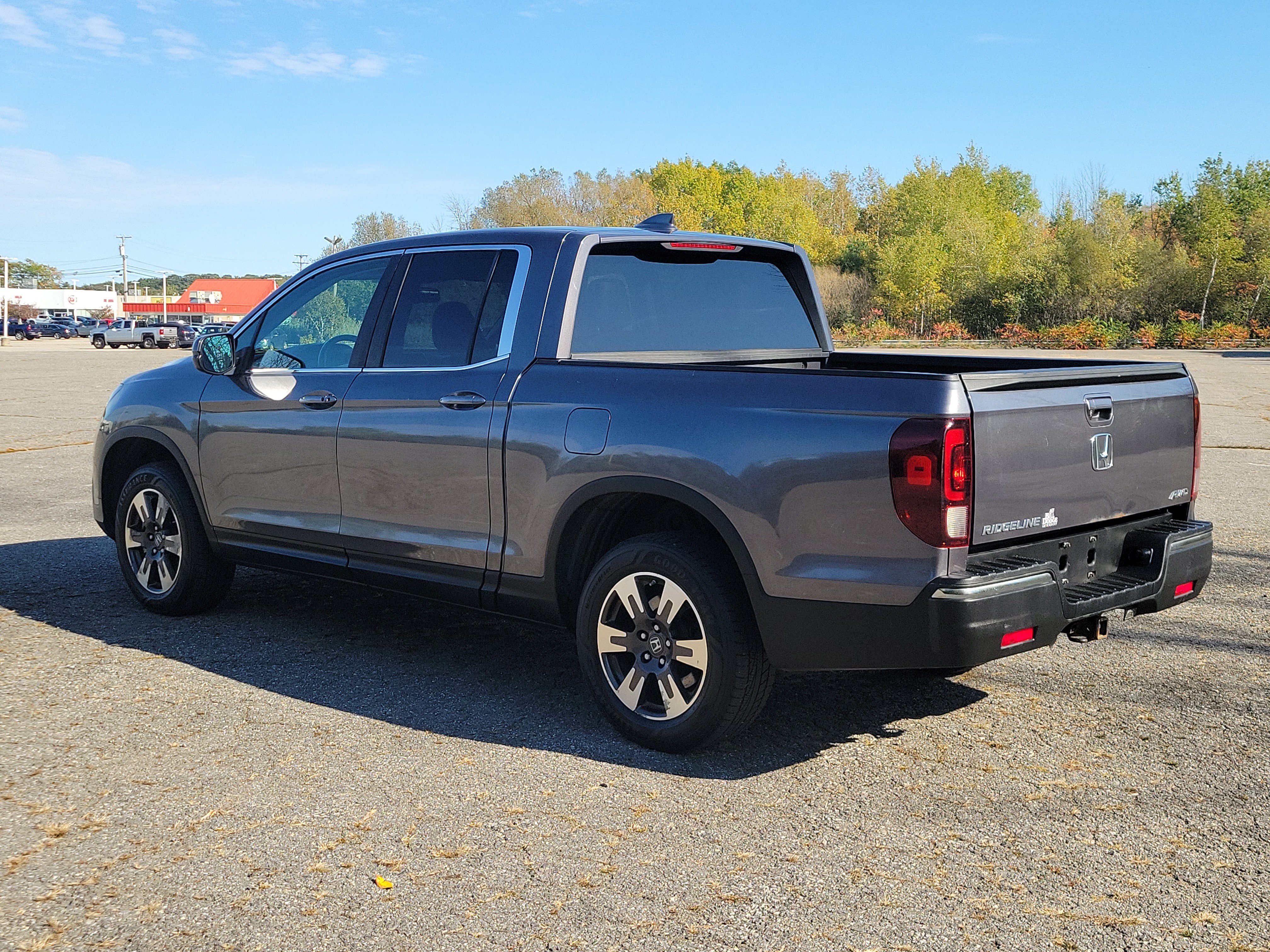 Used 2017 Honda Ridgeline RTL-T image 7