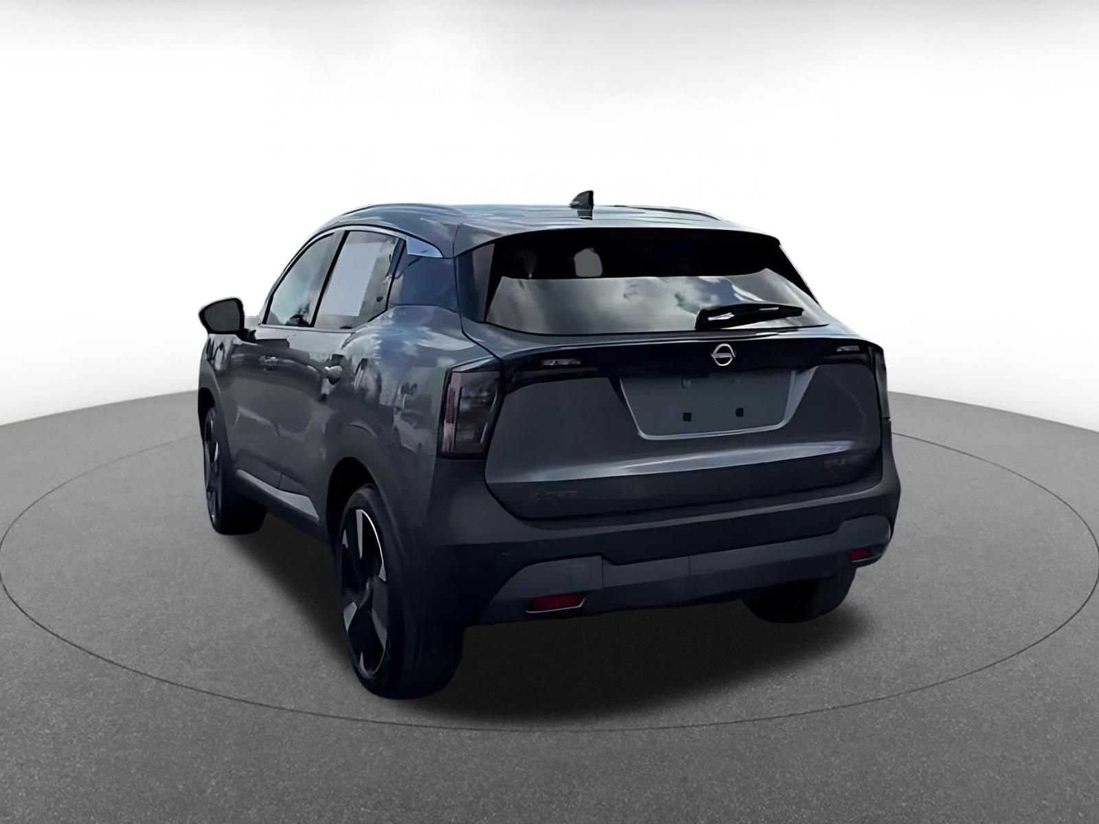 Used 2026 Nissan Kicks SR AWD/4WD image 10