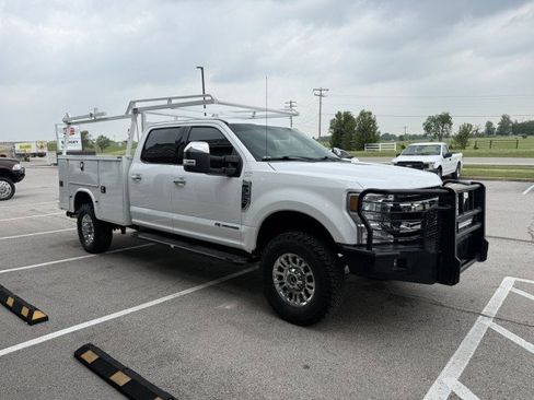 Used 2021 Ford F350 XLT w/ XLT Premium Package AWD/4WD image 3
