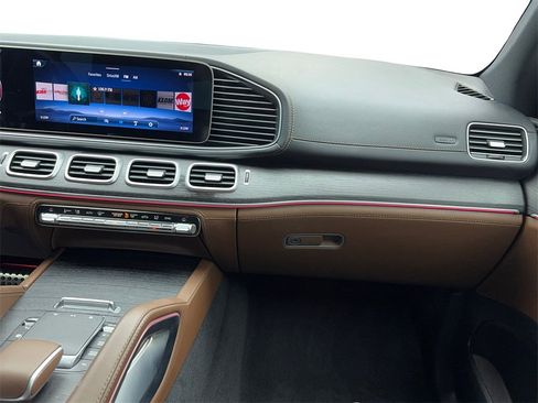 Used 2024 Mercedes-Benz GLE 53 AMG 4MATIC Coupe w/ Driver Assistance Package image 19