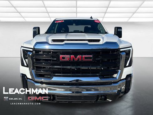 Certified 2024 GMC Sierra 2500 Pro w/ Convenience Package image 10